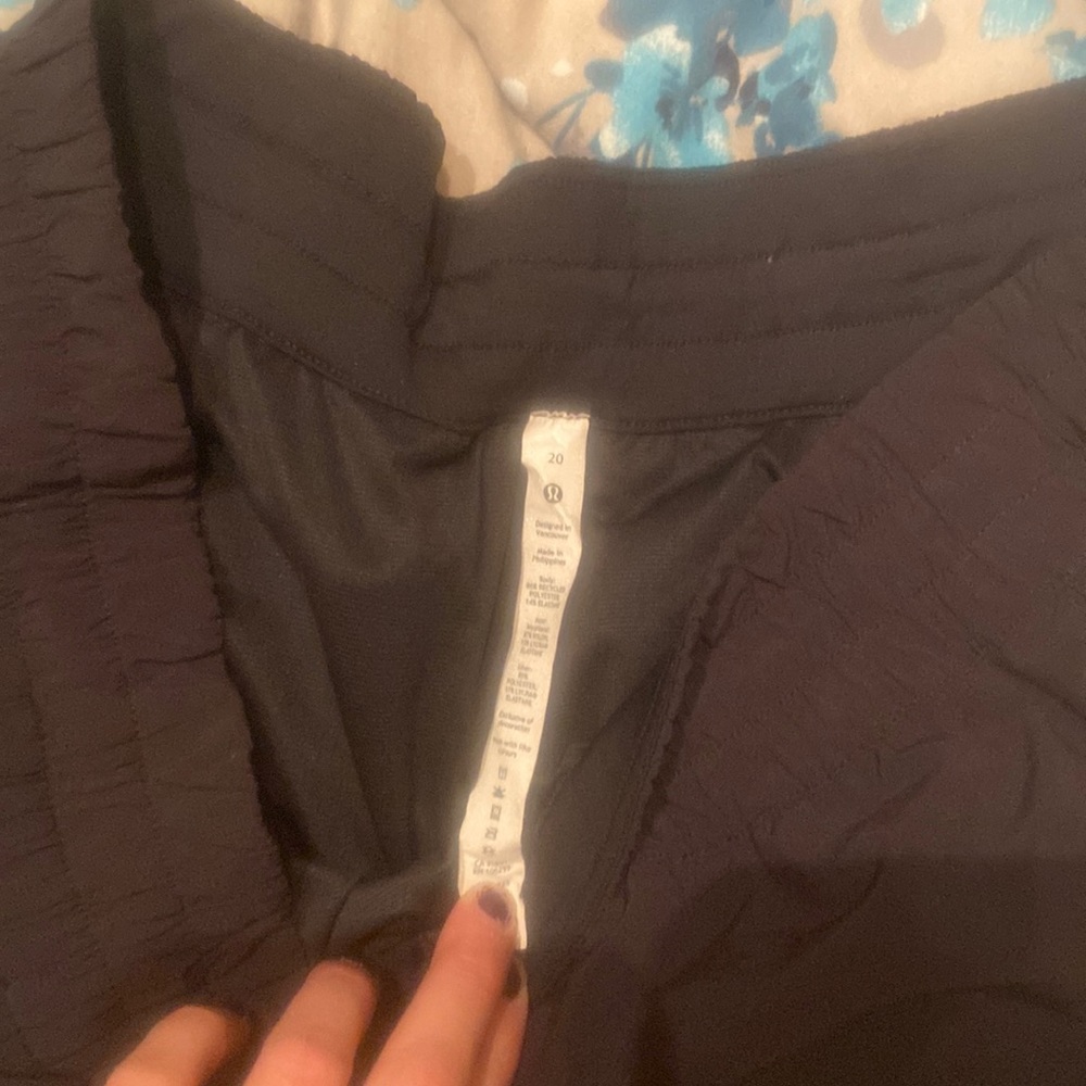 Lululemon size 20